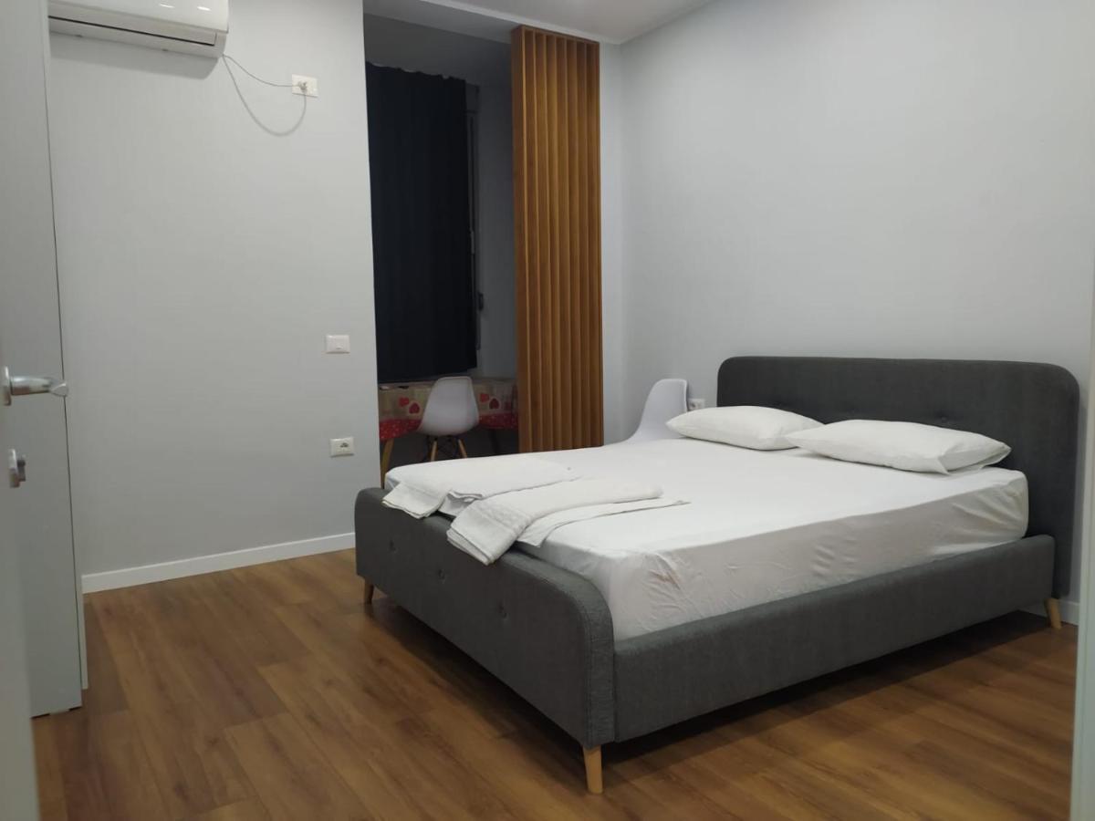 Be Solei Studio Apartments Sol 2 티라나 외부 사진