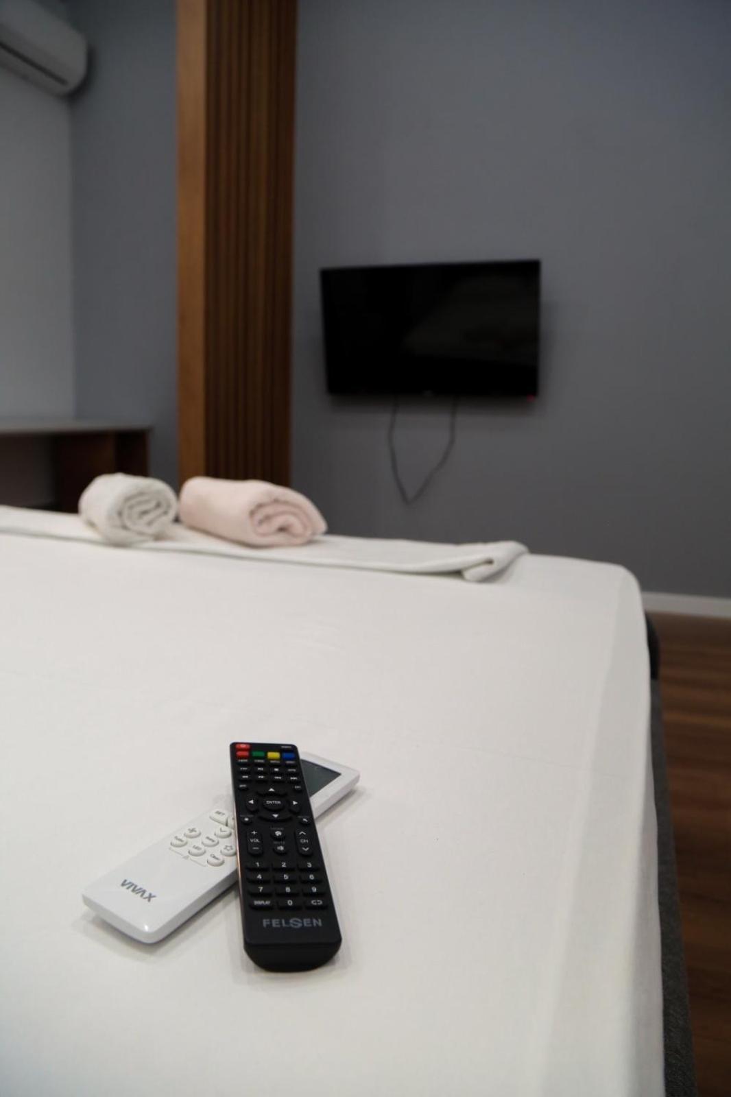 Be Solei Studio Apartments Sol 2 티라나 외부 사진